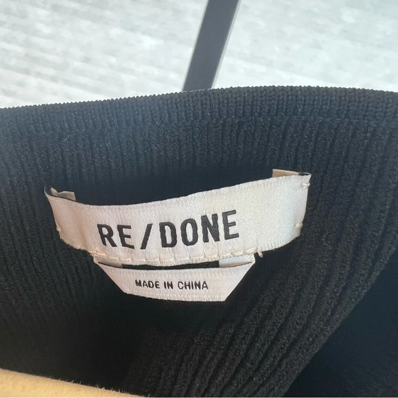 Re/Done 90s Rib Crop Top Black Small NWT Classic Contemporary Minimalist Neutral - Picture 2 of 5